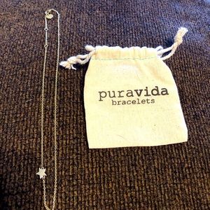 Off center star necklace